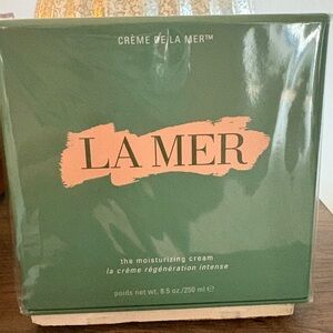 NEW FACTORY SEALED La Mer Moisturizing Cream in Elegant Green Box 8.5oz